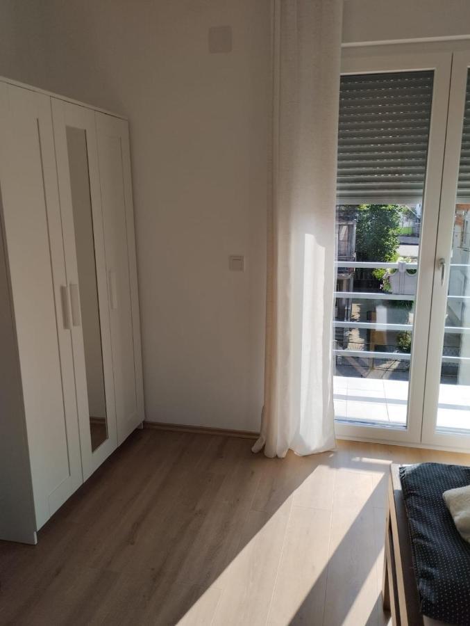 Apartman Zagreb , With Balcony And Free Parking ภายนอก รูปภาพ