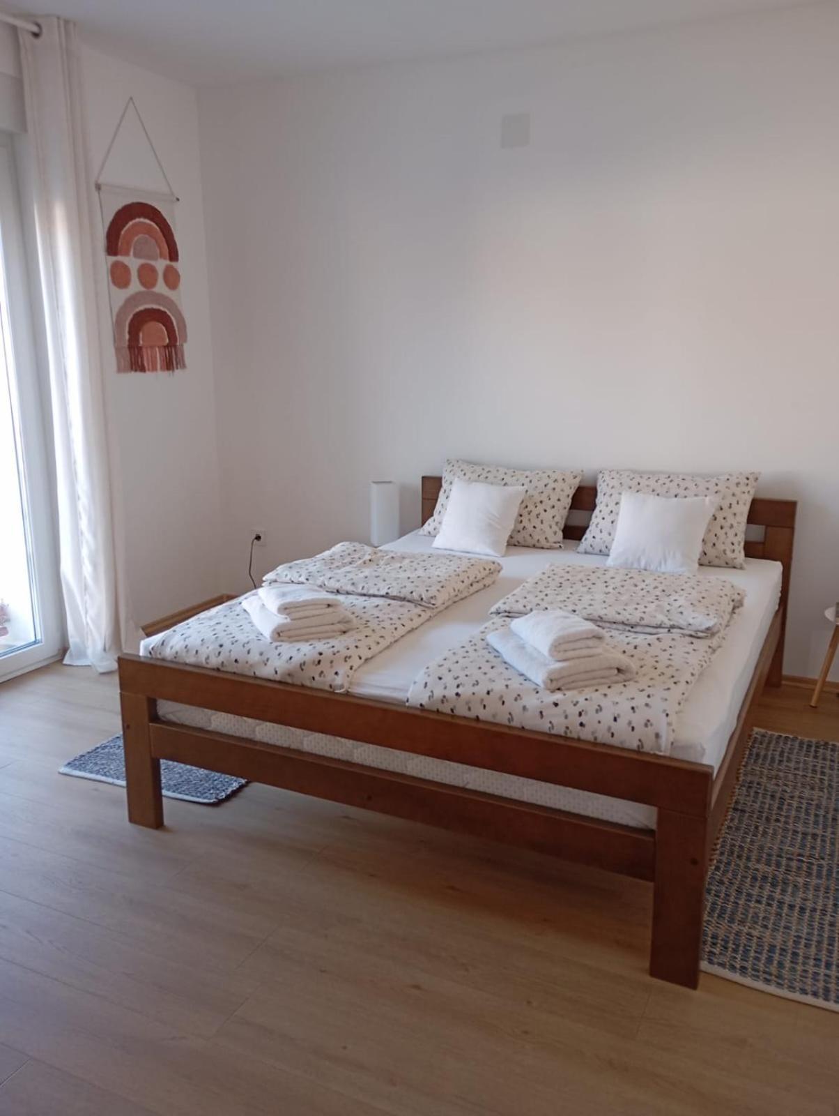 Apartman Zagreb , With Balcony And Free Parking ภายนอก รูปภาพ